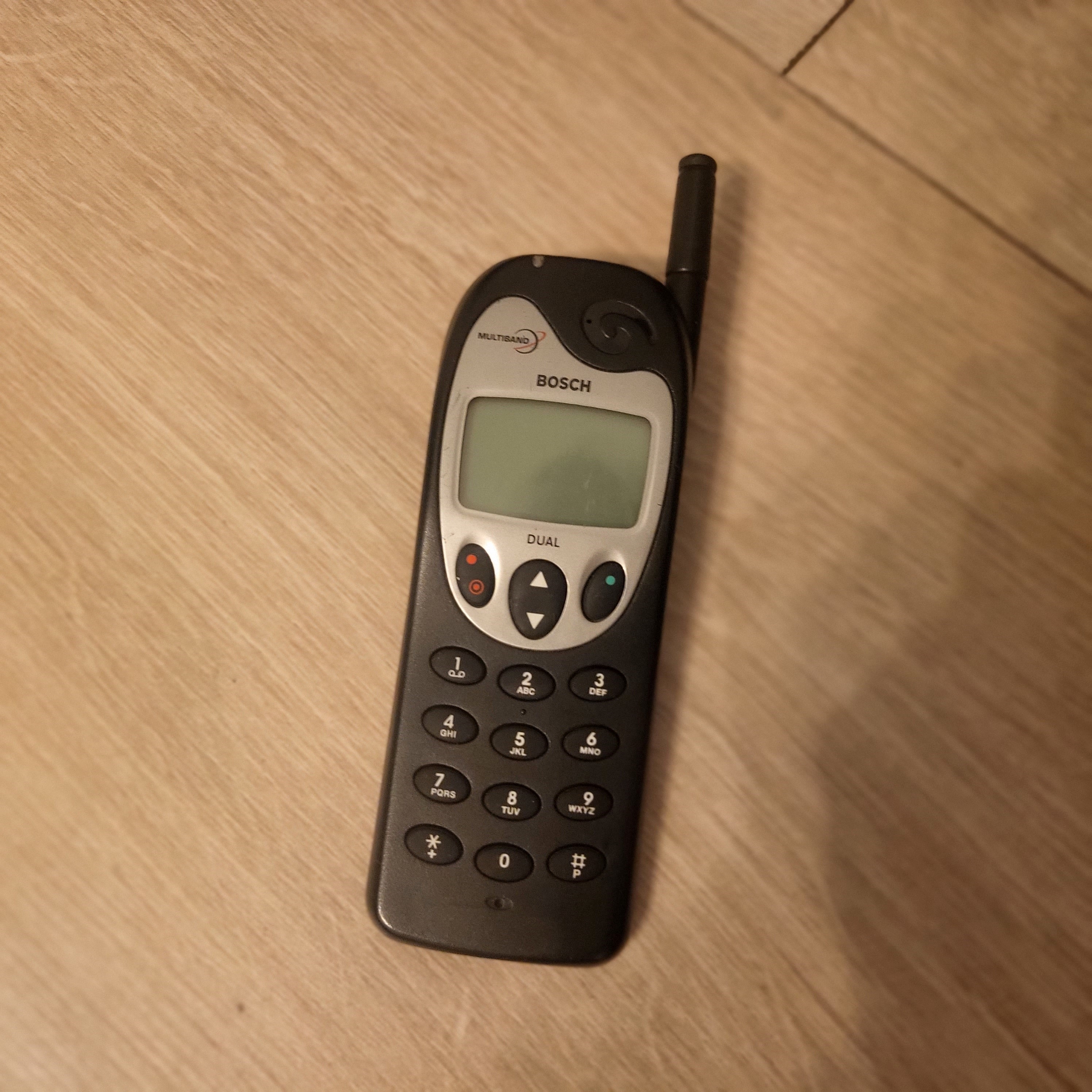Bosch Com 738